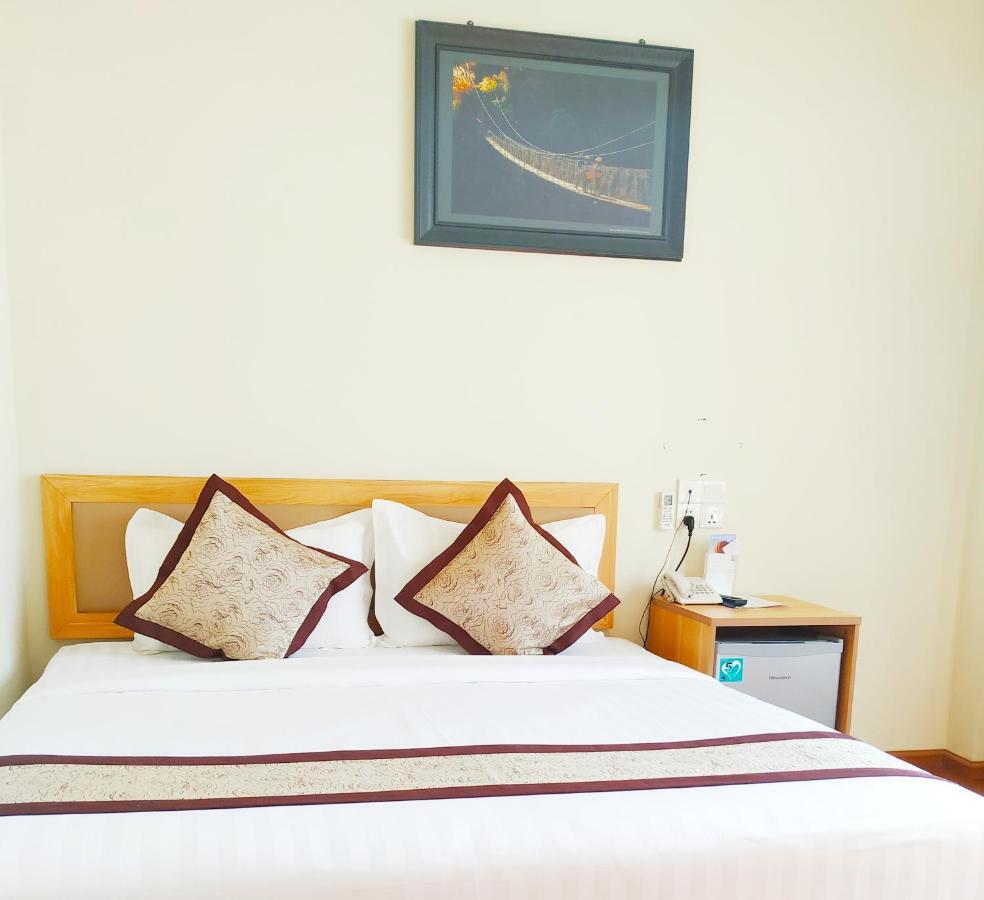 Kayah Land Hotel Loikaw Exterior photo